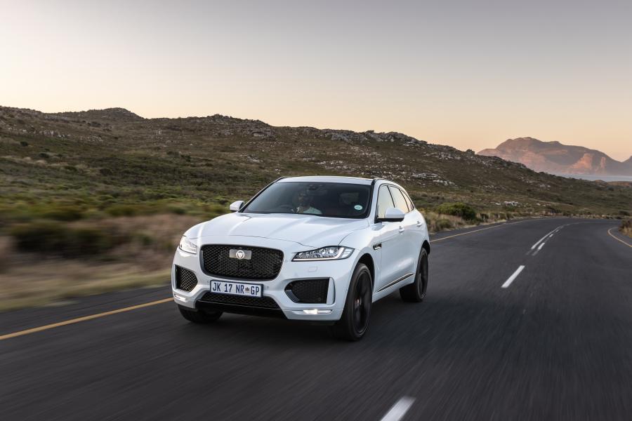  Jaguar F-Pace 25d AWD Chequered Flag 2020 года  (ZA) (фото 11 из 37)